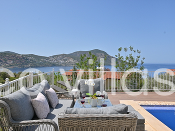 Villa İris