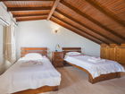 Villa Otantik 