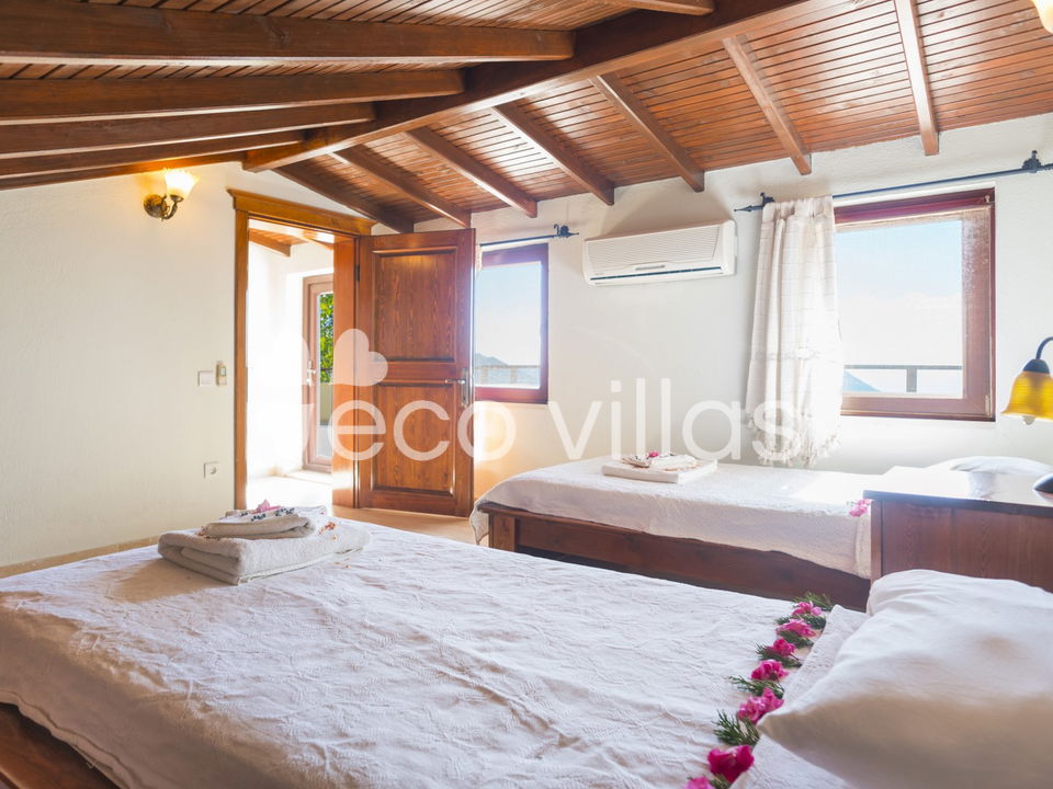 Villa Otantik 