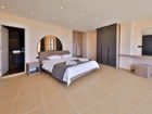 Villa Royal Merchant 