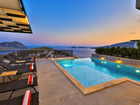 Villa Skylight  
