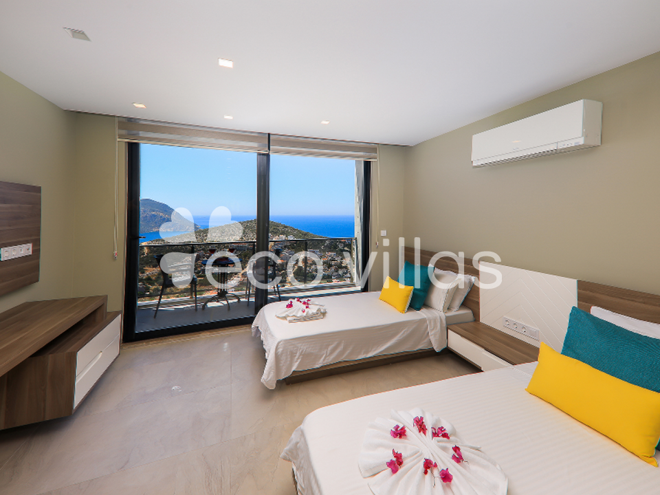 Villa Skylight  