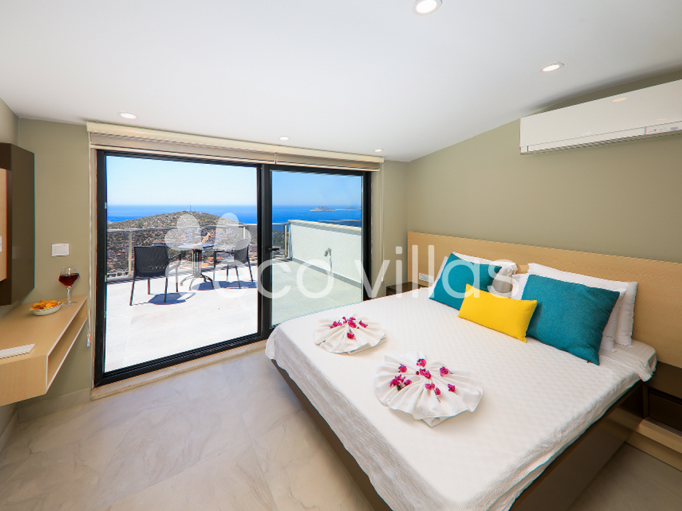 Villa Skylight  