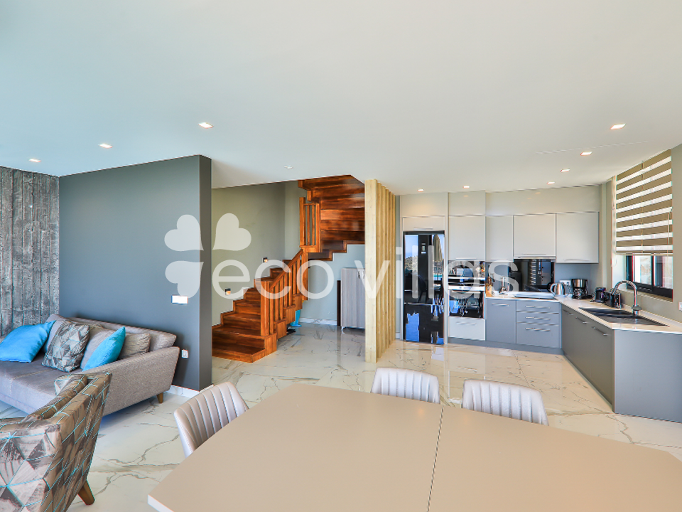 Villa Skylight  