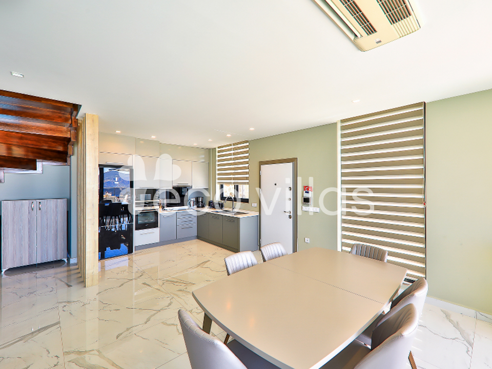 Villa Skylight  