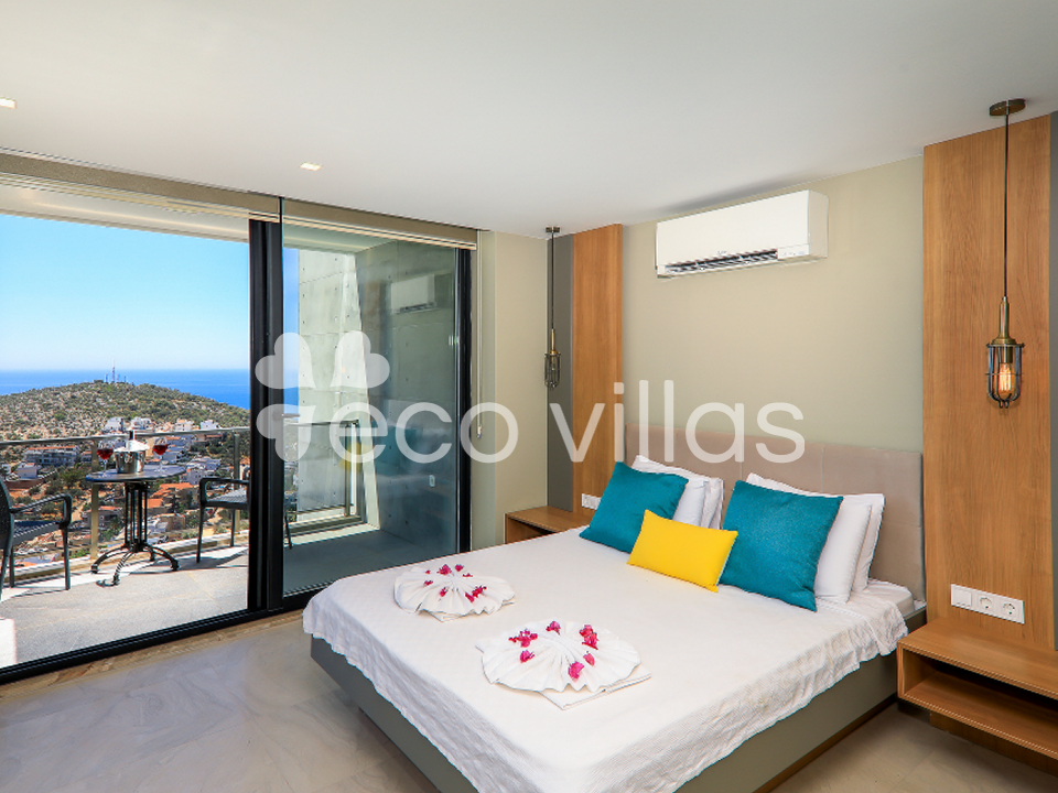 Villa Skylight  