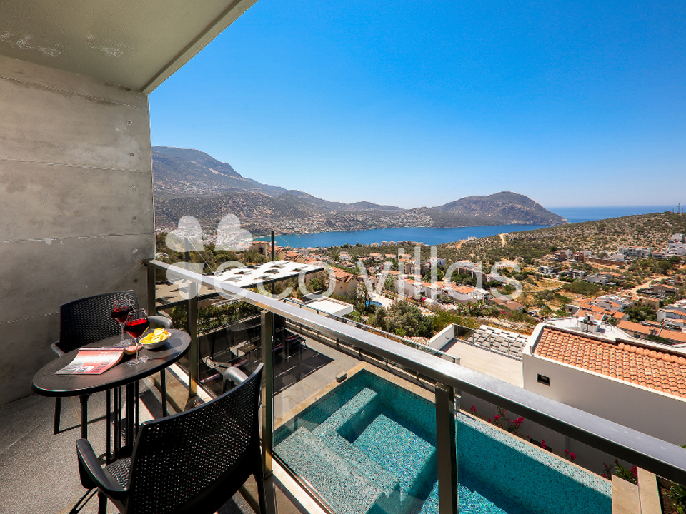 Villa Skylight  